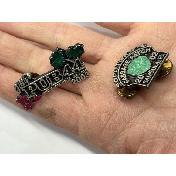 2 Vintage Biker Bar Lapel Hat Pins Pinbacks Gillys Pub 44 Cabbage Patch Florida - Picture 3 of 3